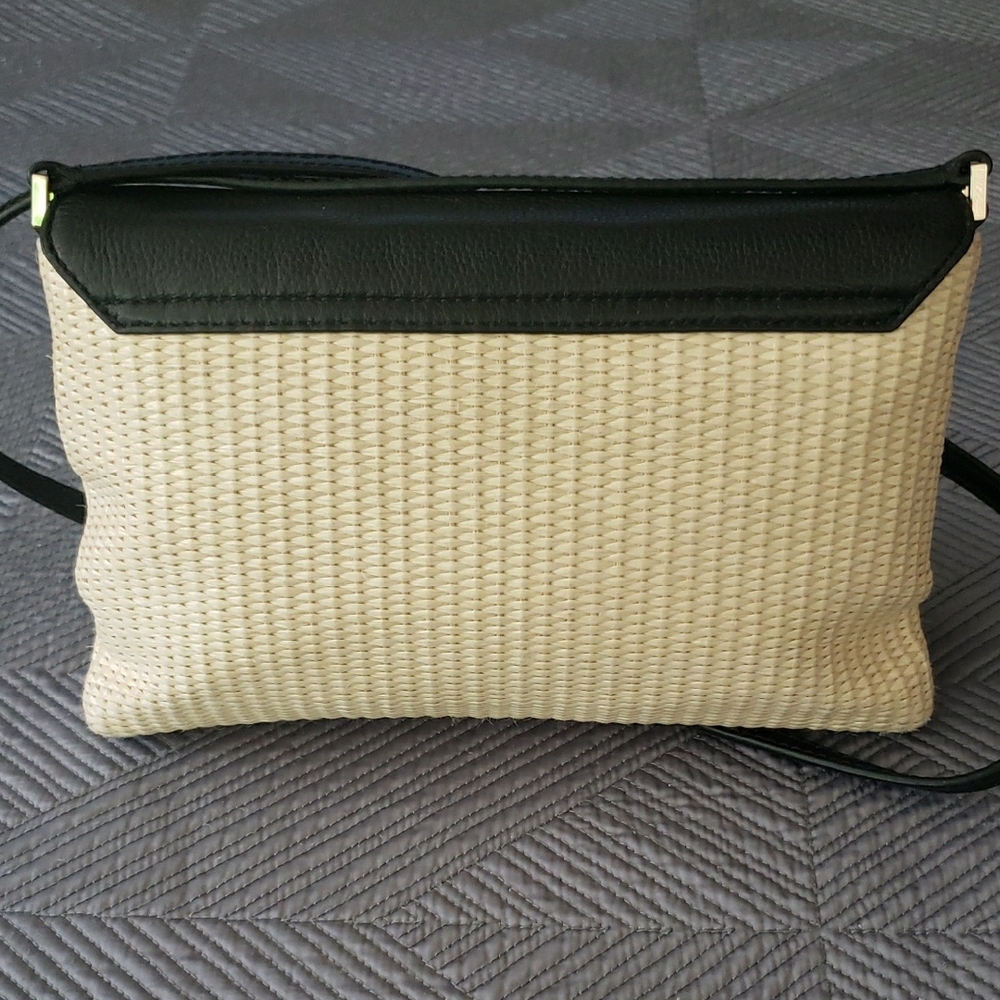Kate Spade Black and Cream Crossbody Bag with Metallic Clasp - Picture 2 of 9